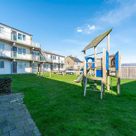 By Dutch Dunes With Sea Views 아파트