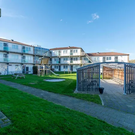 By Dutch Dunes With Sea Views شقة